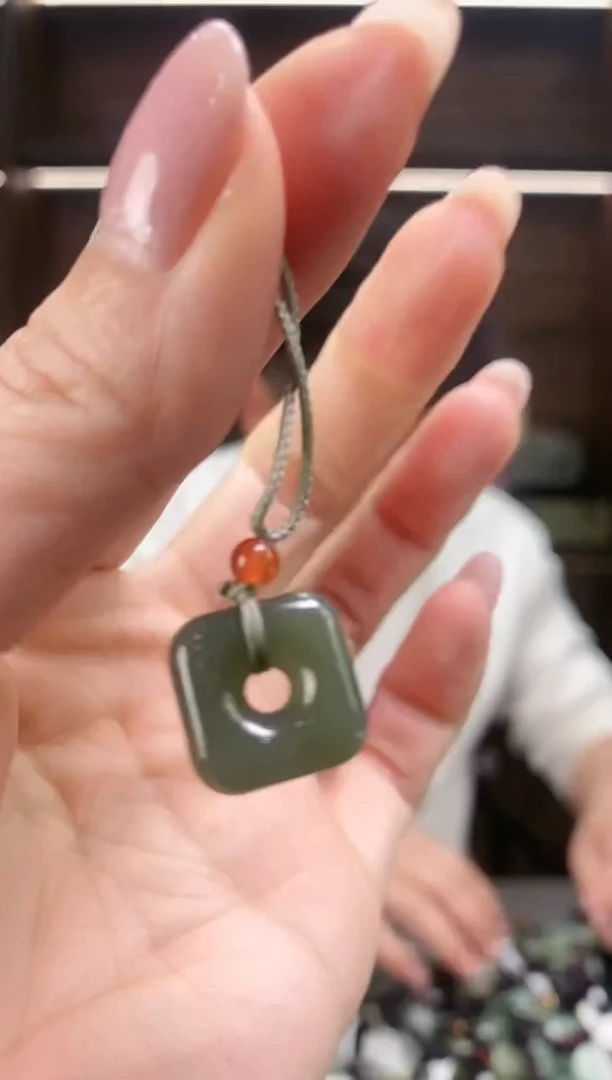 【闪购商品】和田玉颈饰未镶嵌多样性发货，拍一发一