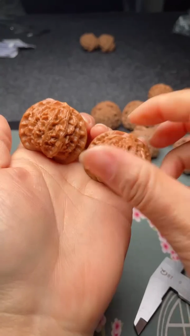 把件文玩核桃w254   宫灯   40