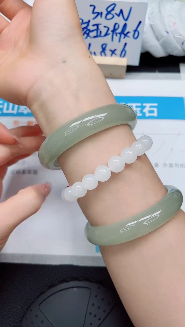 石英质玉手镯未镶嵌216-63