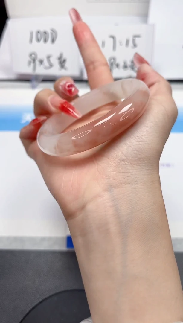 【闪购商品】石英质玉手镯未镶嵌101/55.5