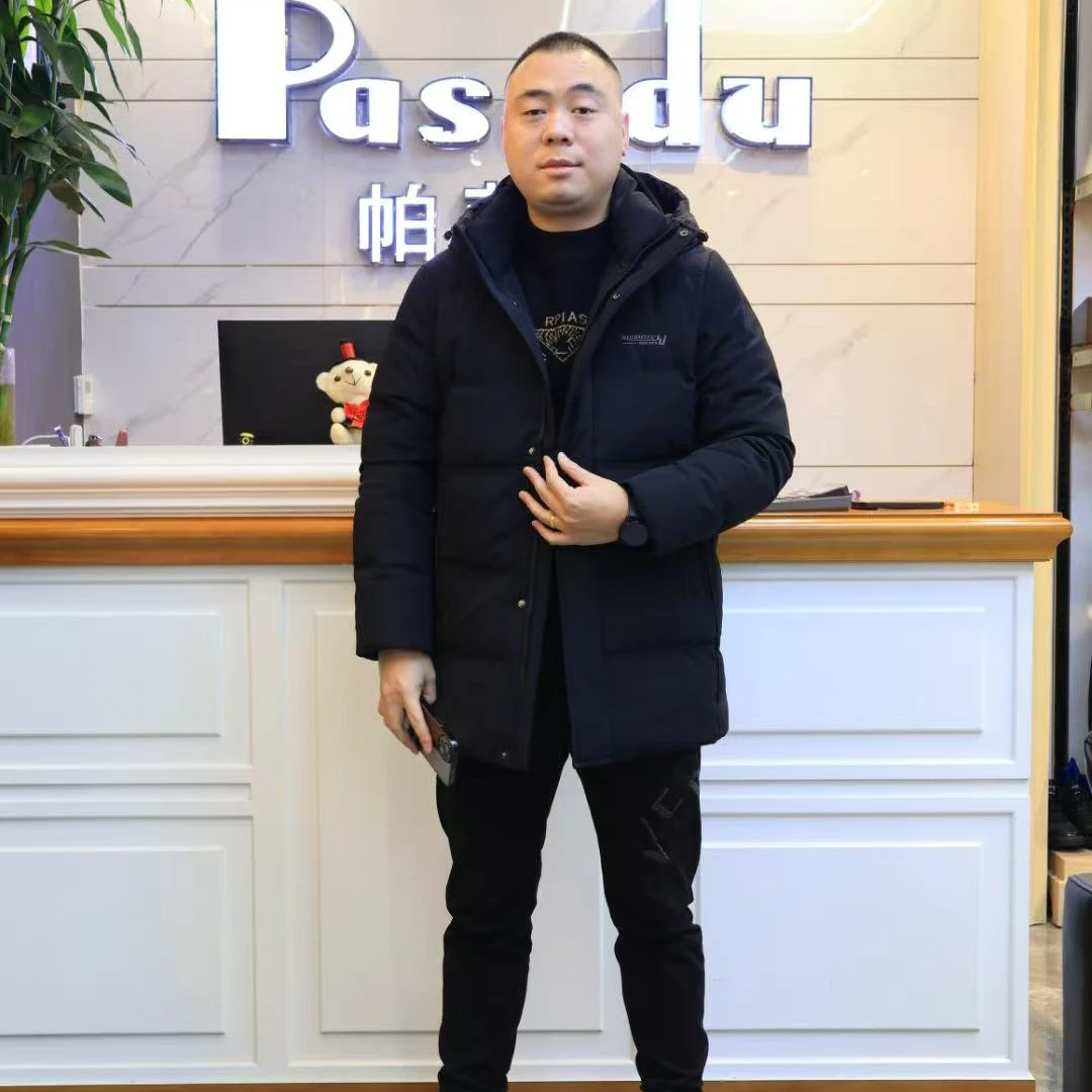 帕萨度男士商务休闲中长款黑色连帽羽绒服WF26185