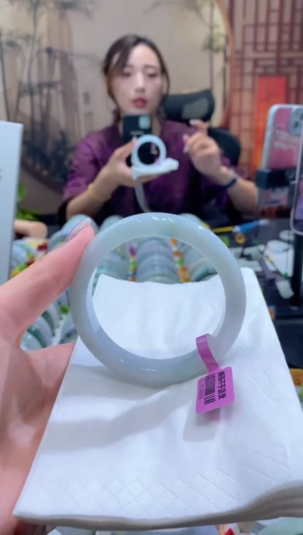 未镶嵌手镯翡翠000072857