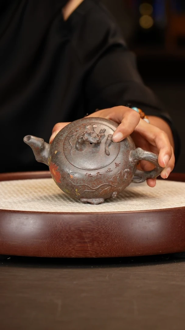 茶壶紫砂【谈俊祥】松鼠葡萄260c