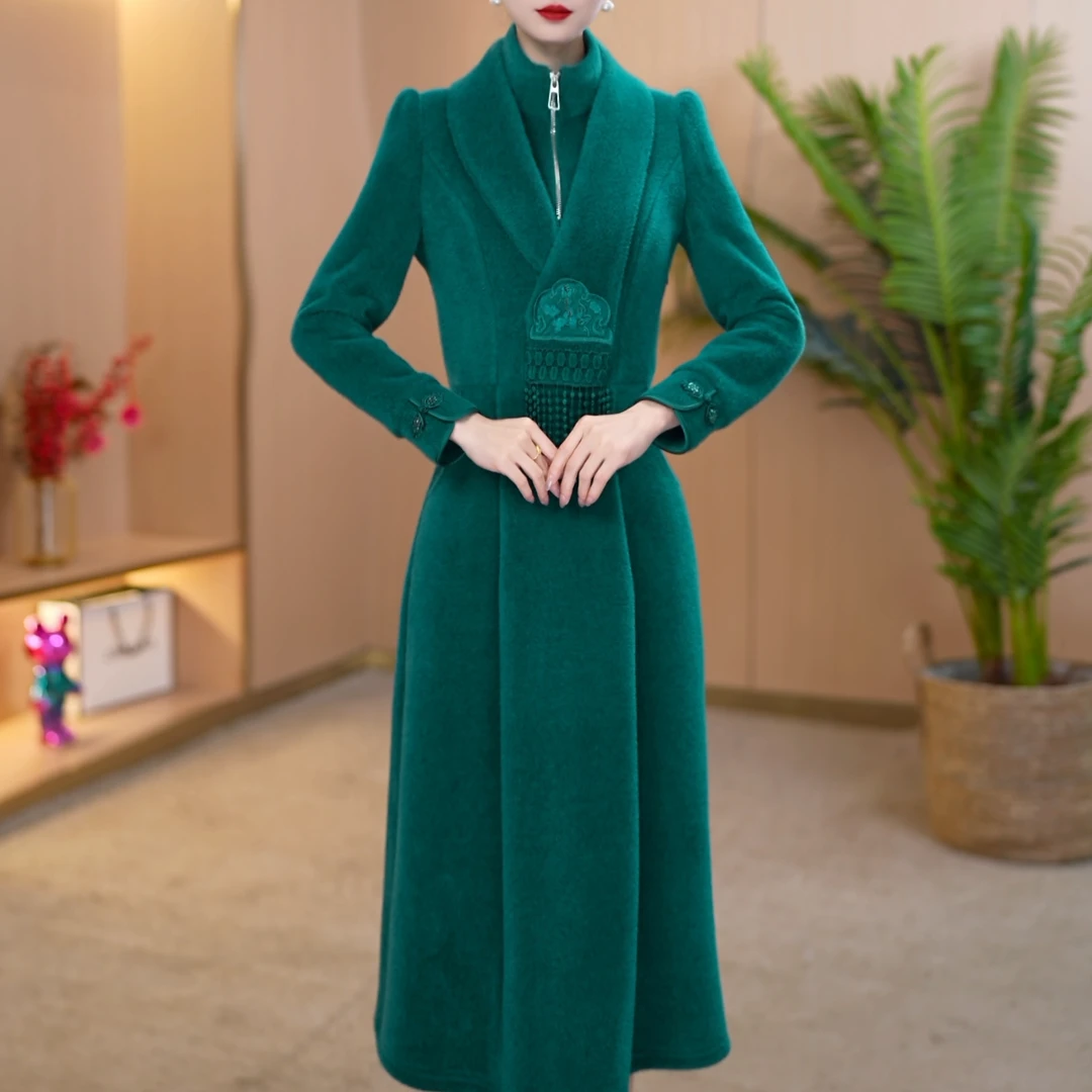 【宸紫女装】Y24229冬季穿搭连衣裙女新款精致女人收腰中长款裙子