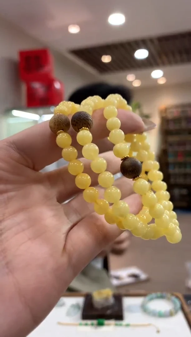 【闪购商品】蜜蜡裸石未镶嵌手串多样性发货1件