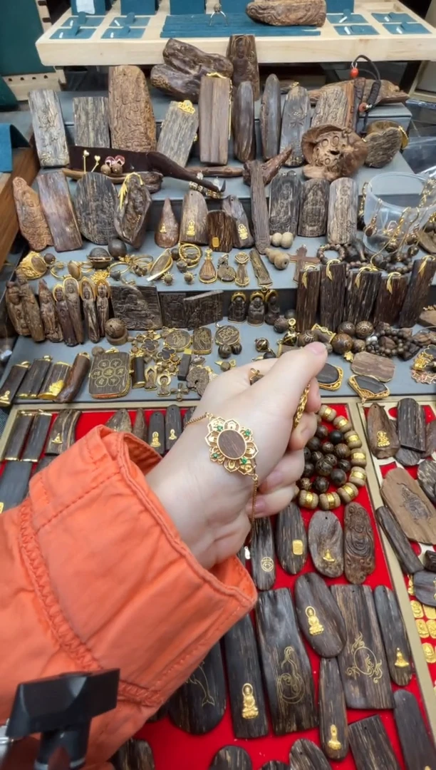 沉香吊坠沉香吊坠01