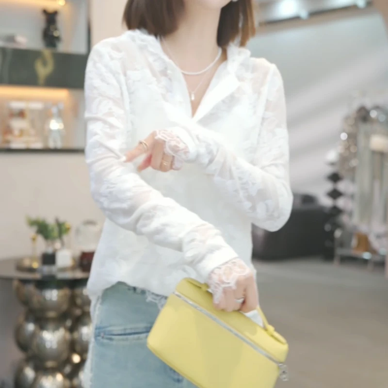 2025早春新款时尚气质蕾丝帽衫上衣LK2501473