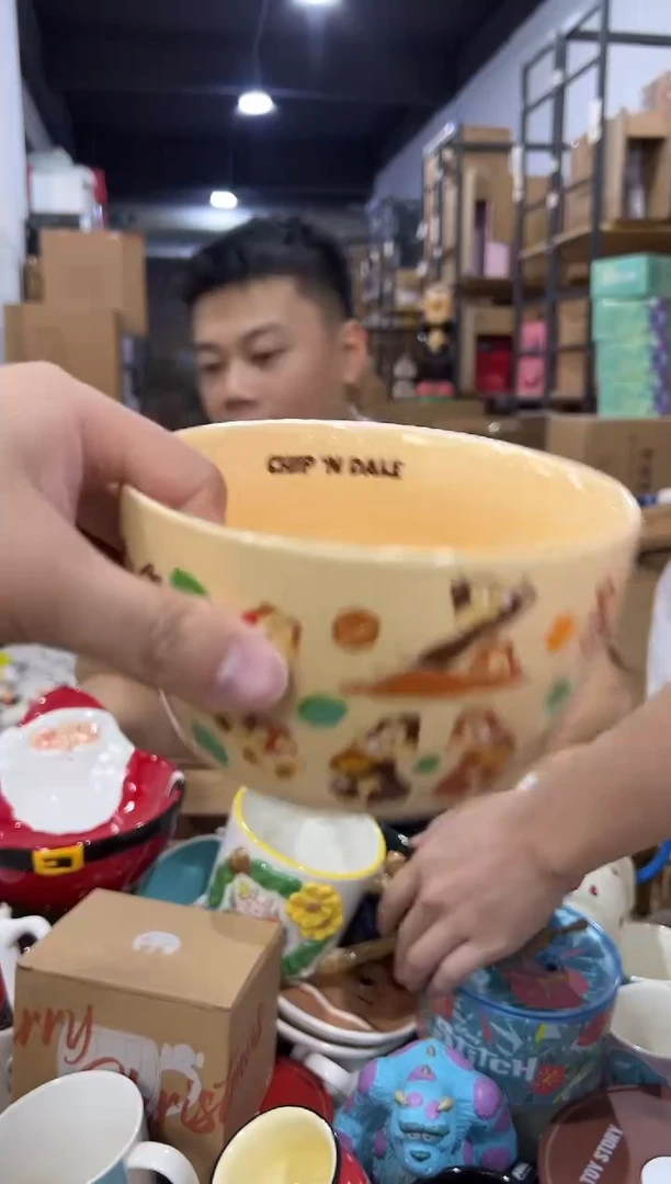 瓷片奇奇蒂蒂大碗