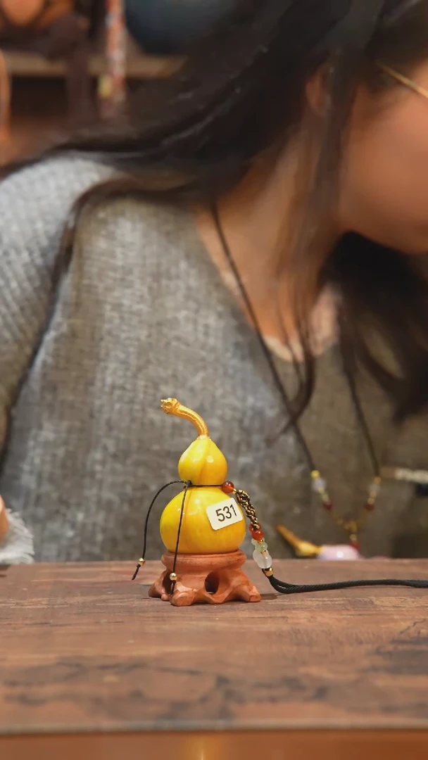 【闪购商品】531号-大漆飘漆小葫芦脖挂