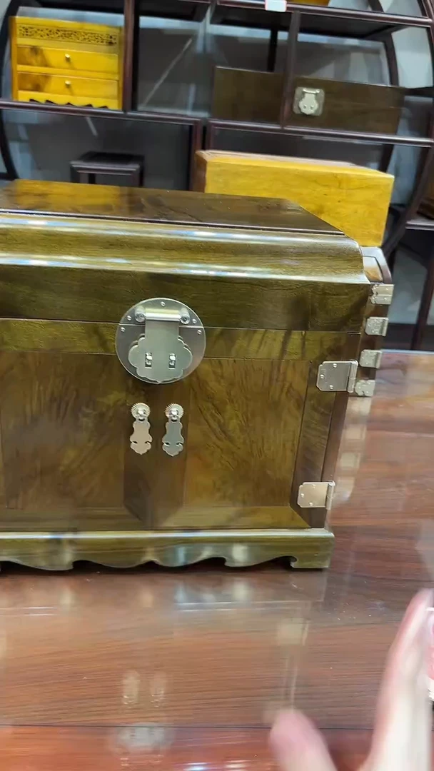 楠木金丝楠木--官皮箱