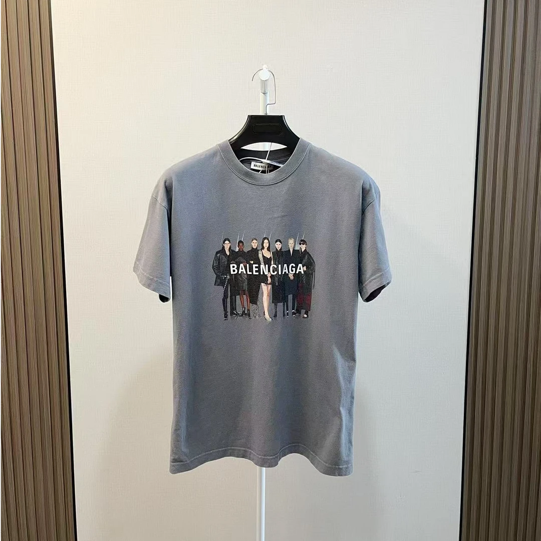 95新 Balenciaga/巴黎世家 /雾霾蓝人像模特圆领短袖/尺码S