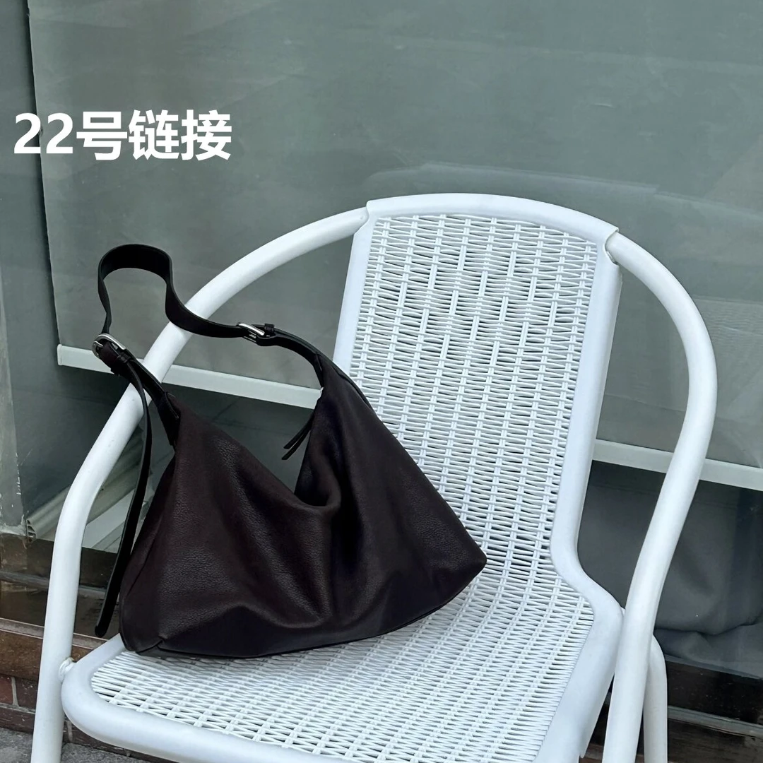 22号链接翻盖邮差包