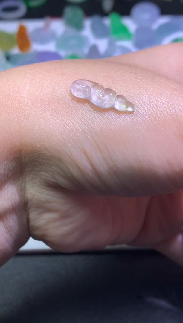 未镶嵌定制翡翠毛货