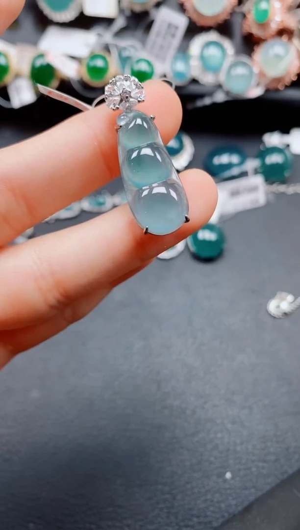 吊坠(赠链)银S925镶嵌翡翠翡翠