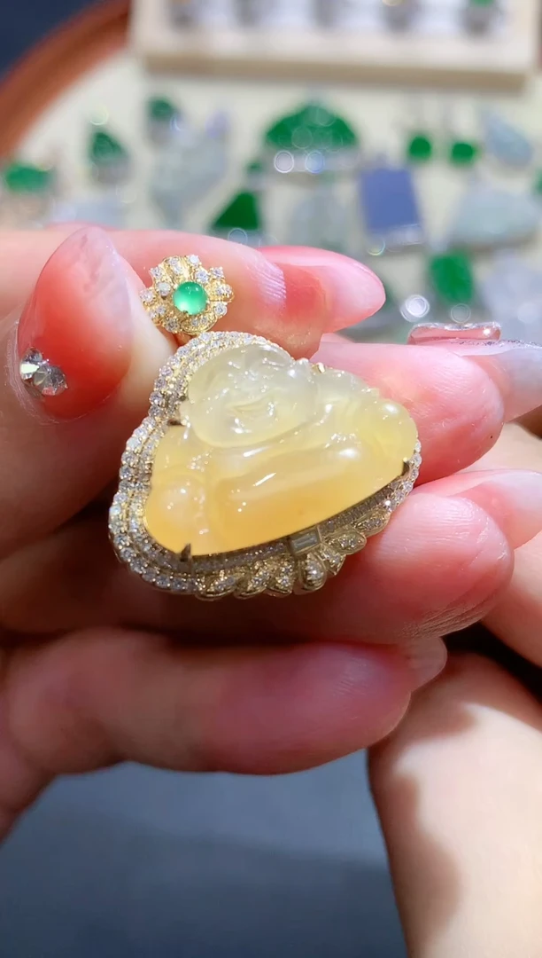 18K金镶嵌定制翡翠28团购