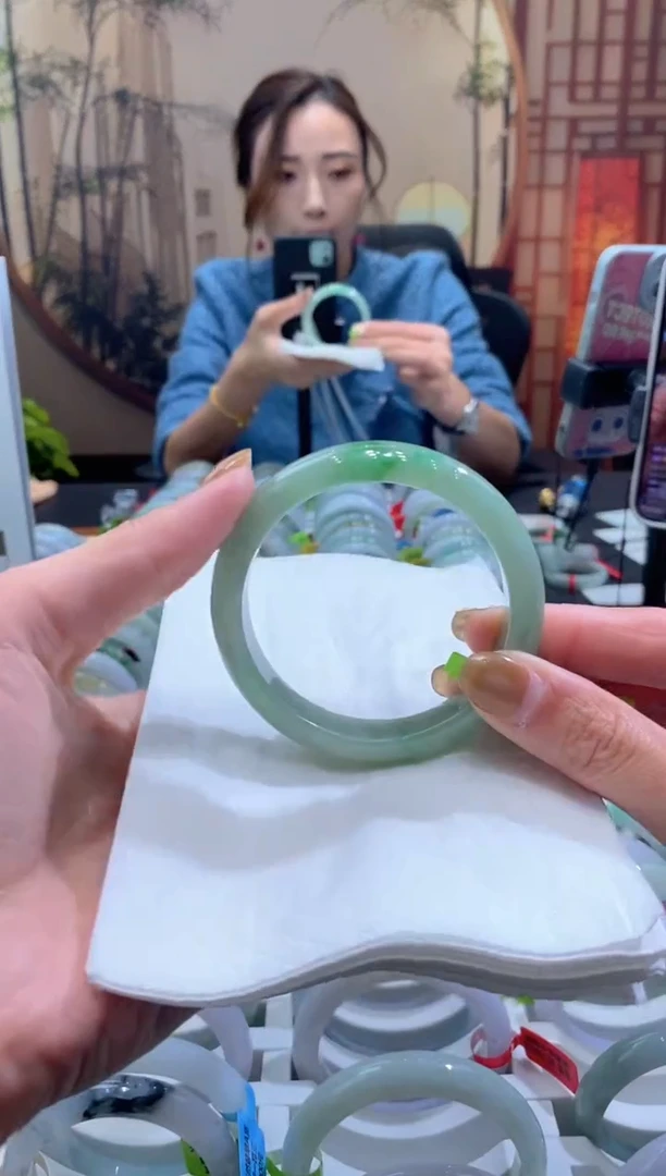 未镶嵌手镯翡翠000079106