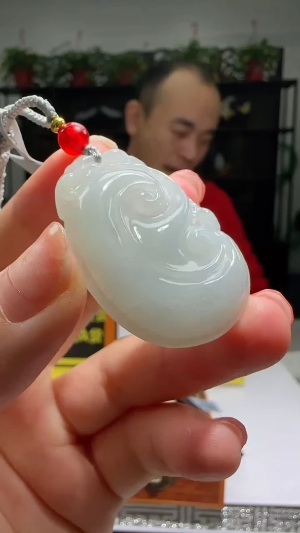 【闪购商品】翡翠颈饰未镶嵌天然翡翠A货吊坠