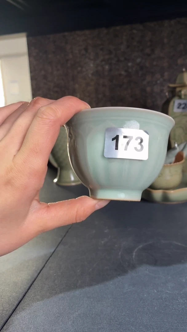 耀州窑仰山天青莲瓣杯173