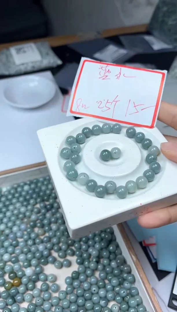 手饰翡翠未镶嵌6696 翡翠 危蓝 8mm 25个15元