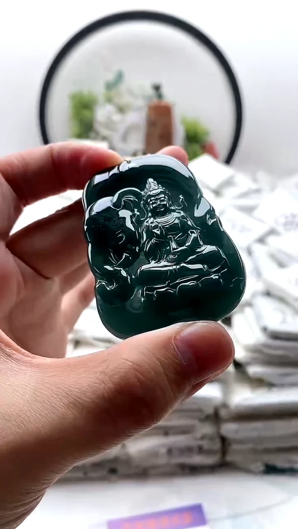 颈饰未镶嵌翡翠普贤