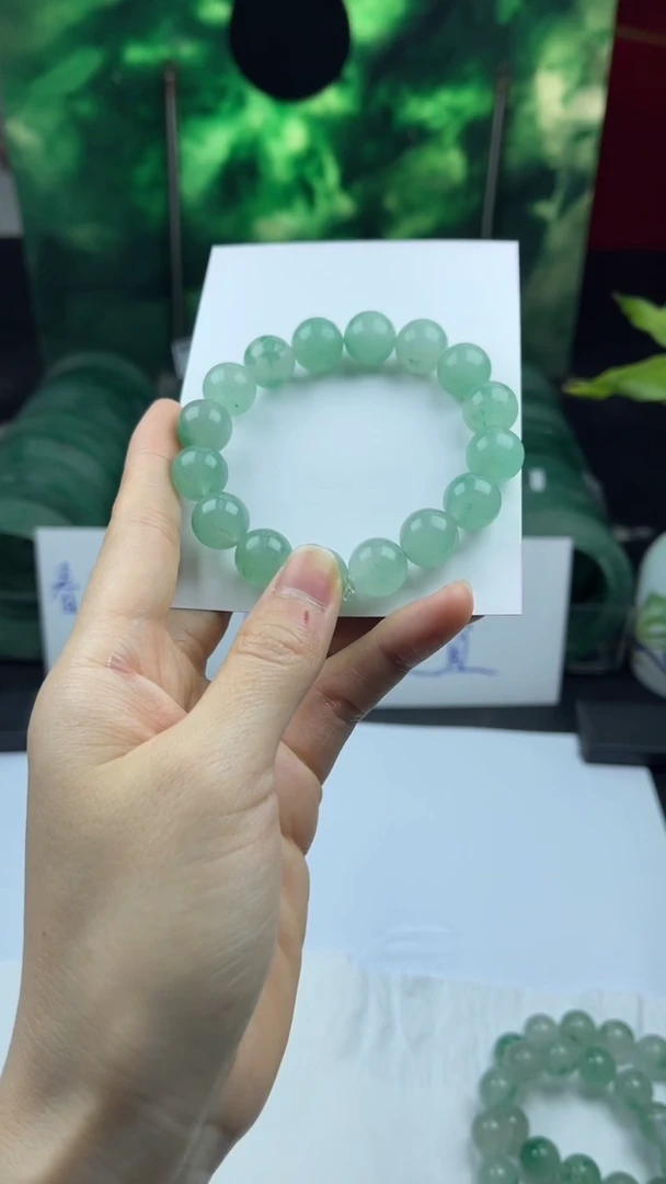 【闪购商品】石英质玉手串未镶嵌天然非洲翠手串发一件