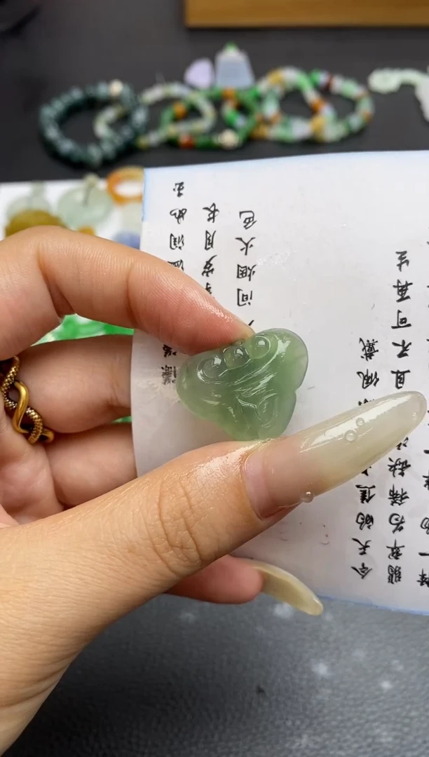 未镶嵌定制翡翠翡翠毛货~
