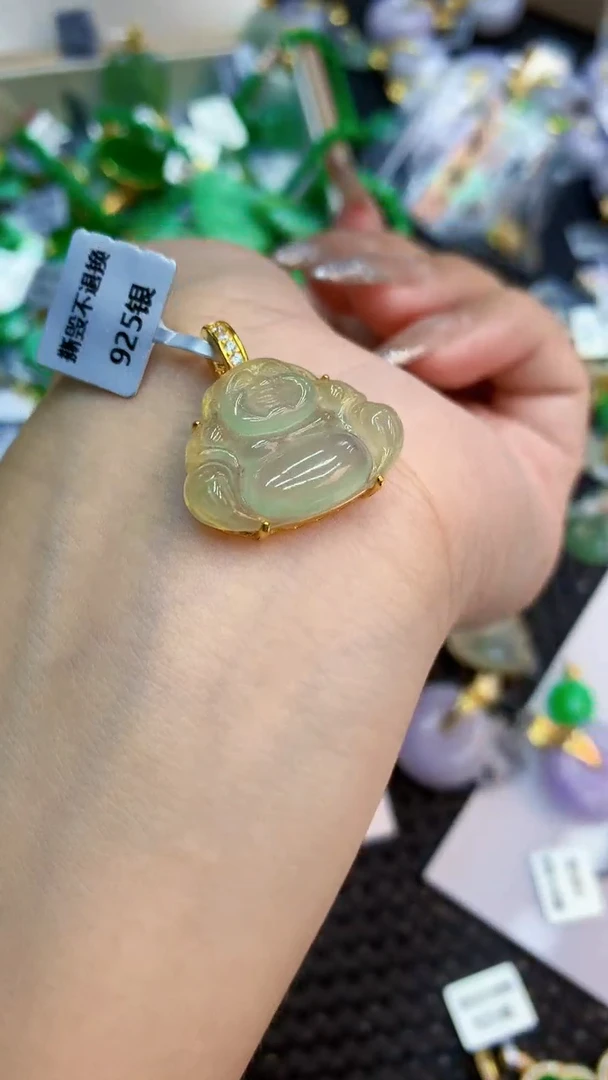 颈饰未镶嵌翡翠1