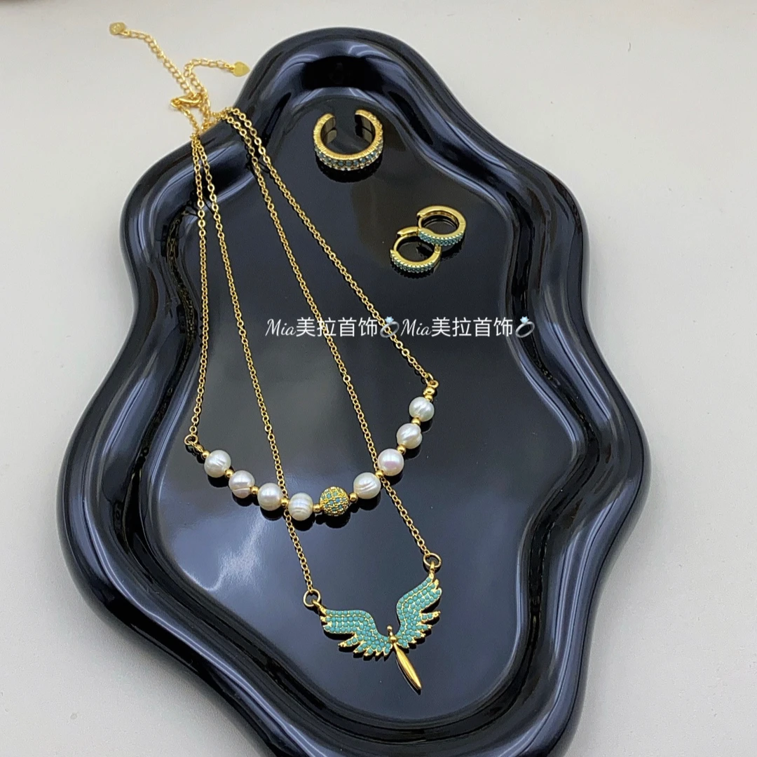 钛钢亚克力项链 三件套手工气质时尚百搭绿色复古小众镶嵌轻奢