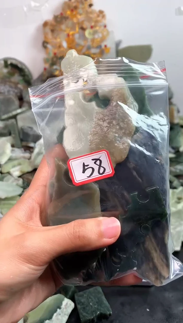 未镶嵌和田玉摆件58