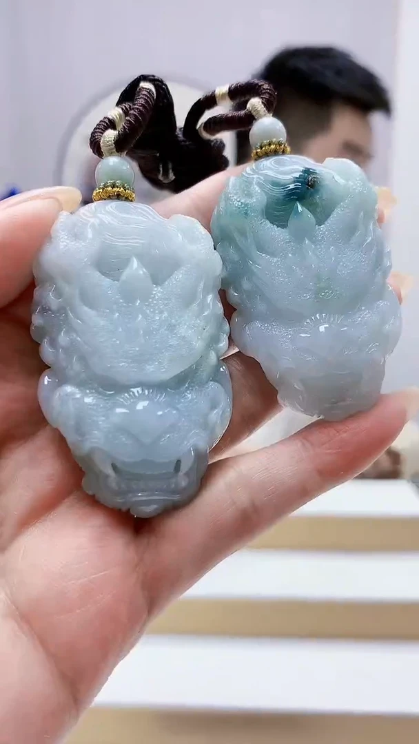 未镶嵌定制翡翠5028MM-毛货一对挂件71