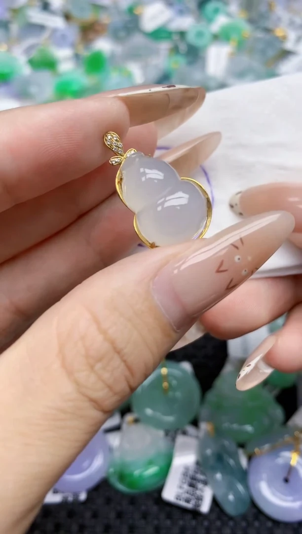 翡翠18K金镶嵌颈饰197   天然翡翠A货