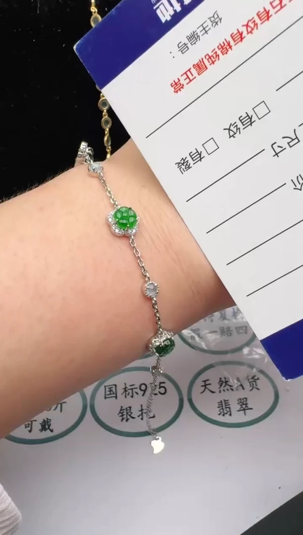 翡翠戒指银S925镶嵌2222