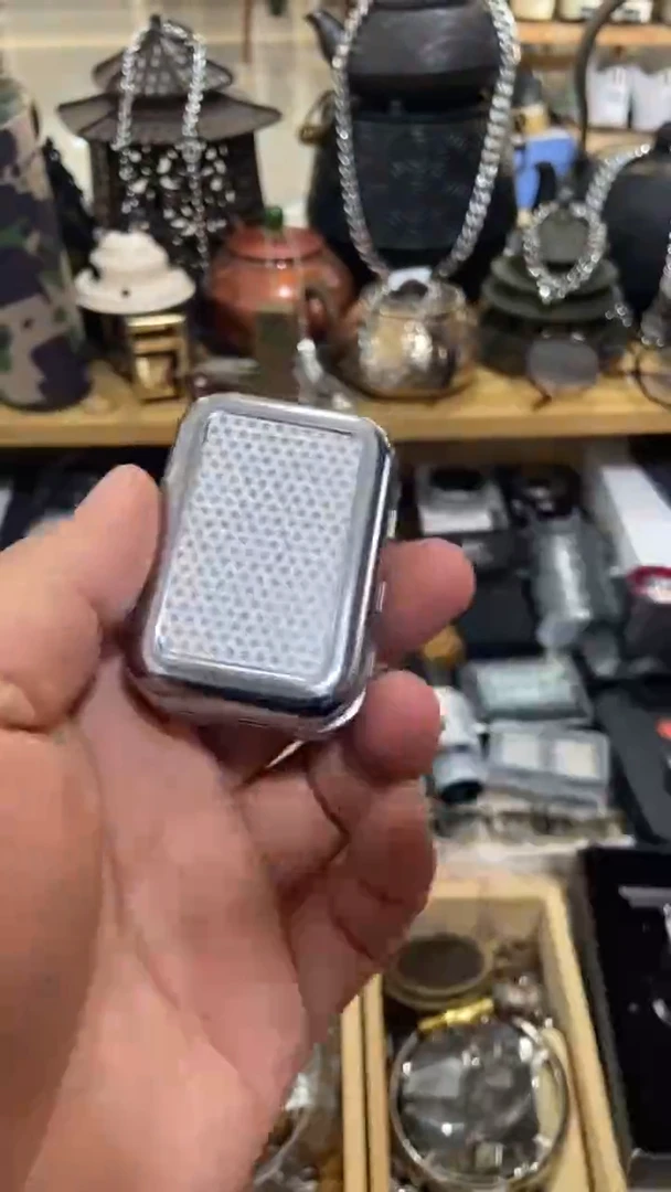 瓷片闪购商品  如图所示