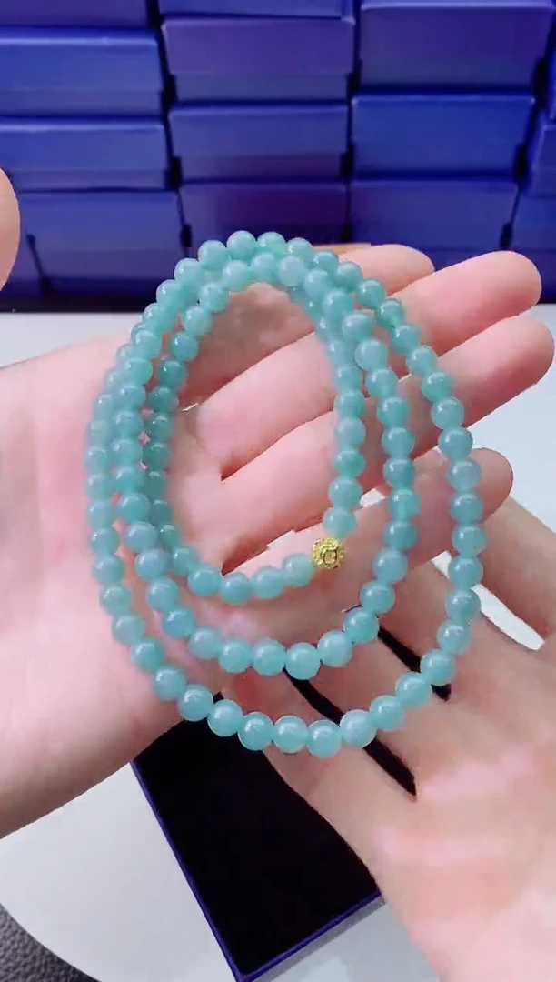 翡翠未镶嵌颈饰