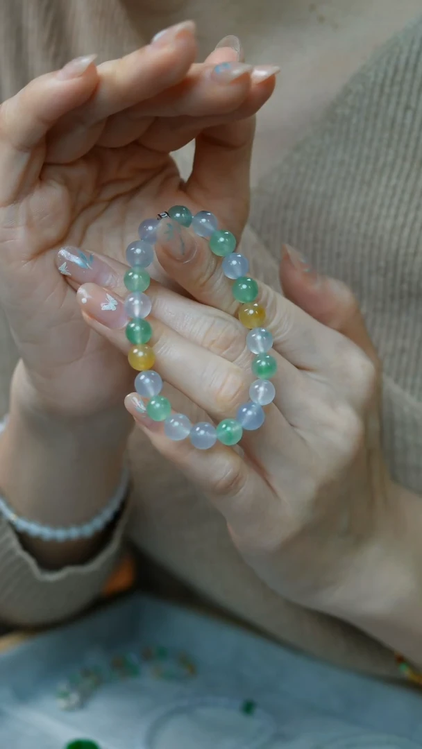 未镶嵌手串翡翠52-8.4mm珠串/姿/3