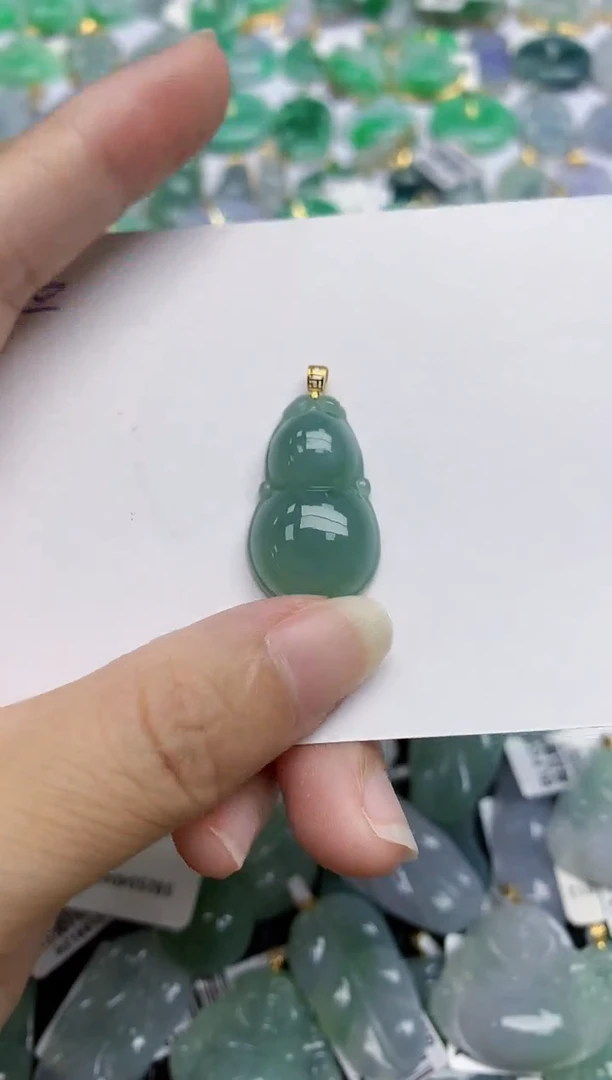 翡翠未镶嵌颈饰天然翡翠A货