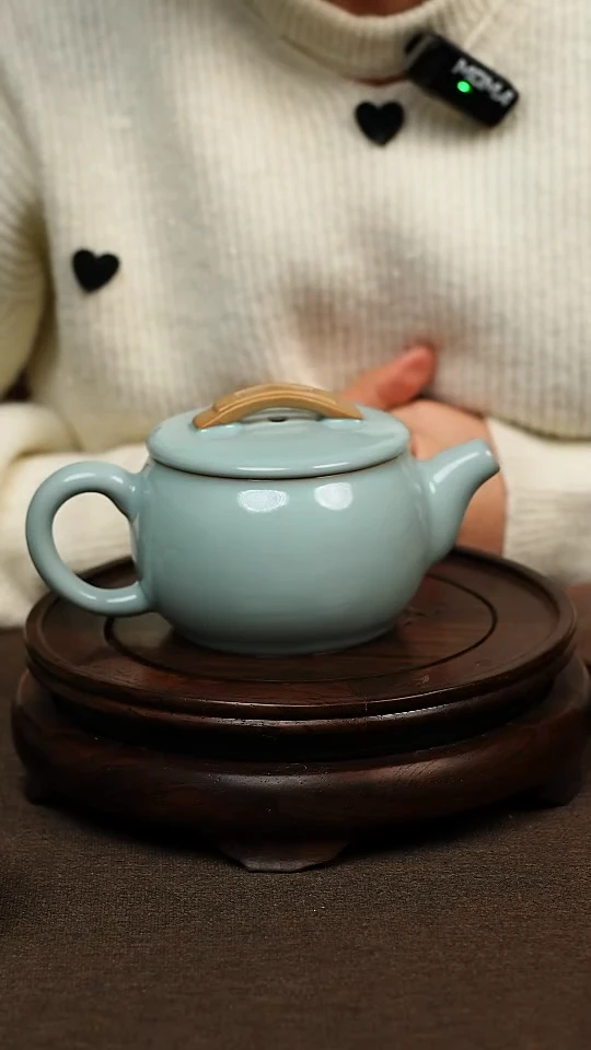 瓷片天青色手工汉瓦壶300ml 微瑕 不带礼盒