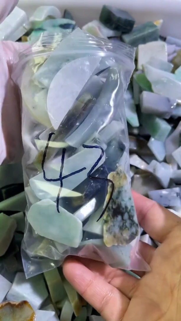 【闪购商品】翡翠颈饰未镶嵌天然翡翠大号500克43