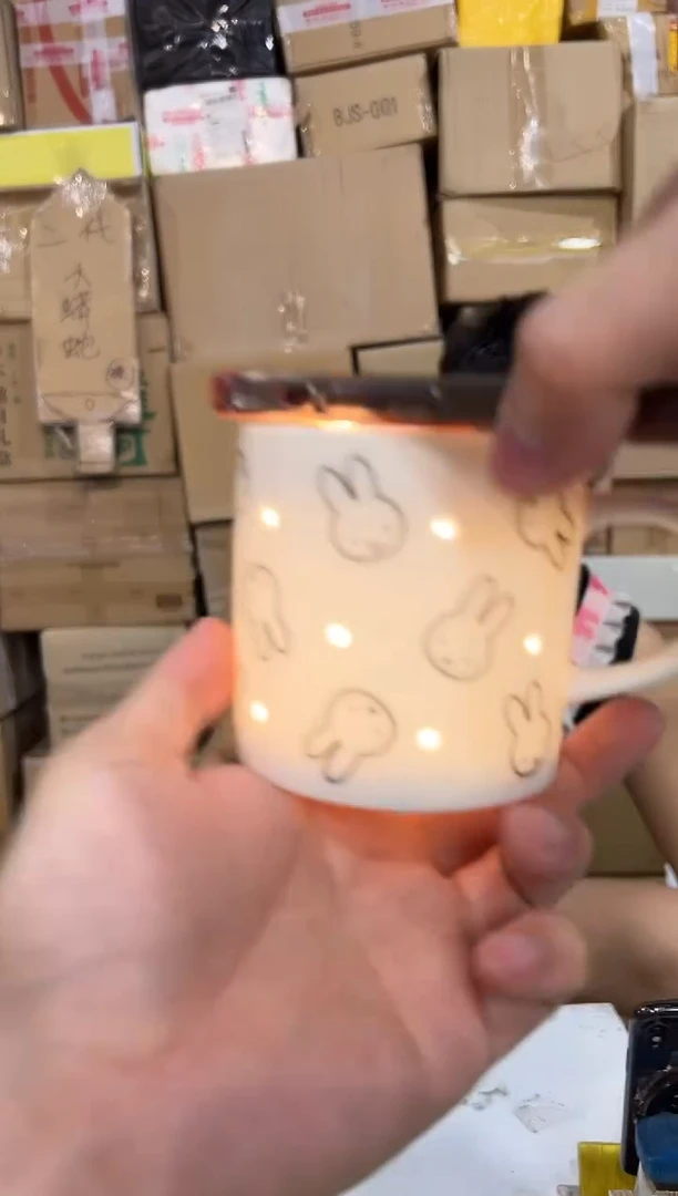 瓷片米菲兔缕空水杯