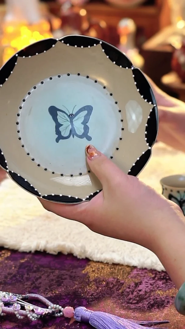 黑白堆绘圆形壶承