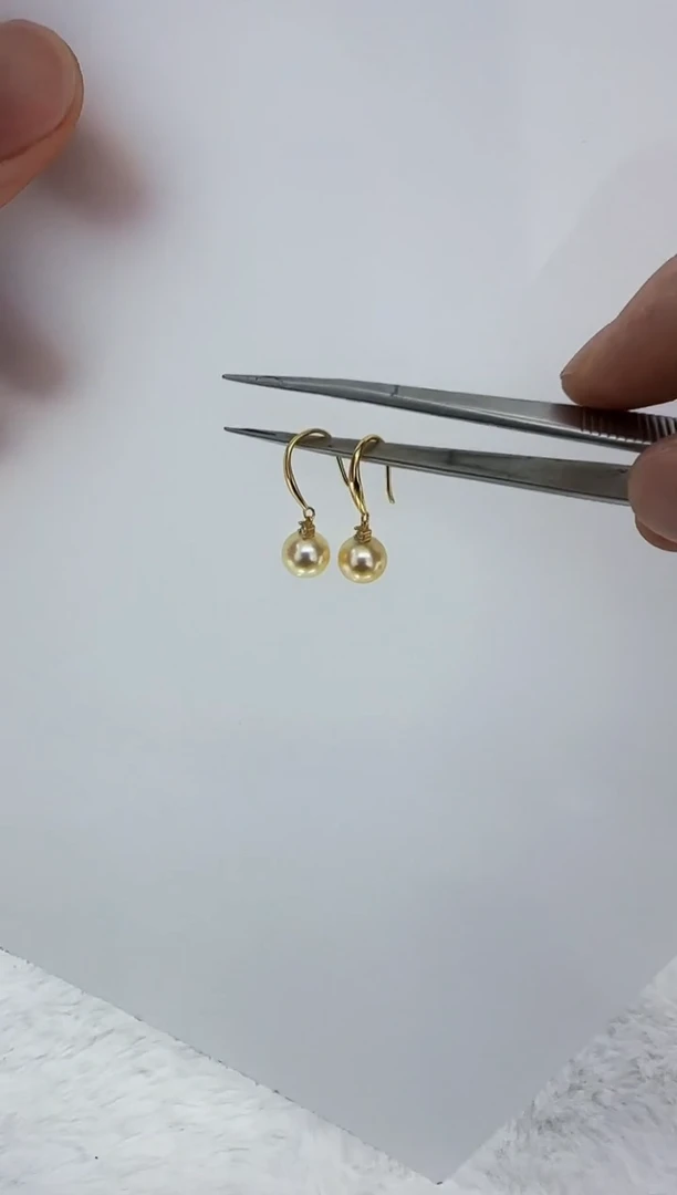 银S925镶嵌海水珍珠DA羽皇金耳钩7-8 a211