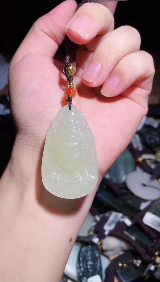 颈饰未镶嵌和田玉1