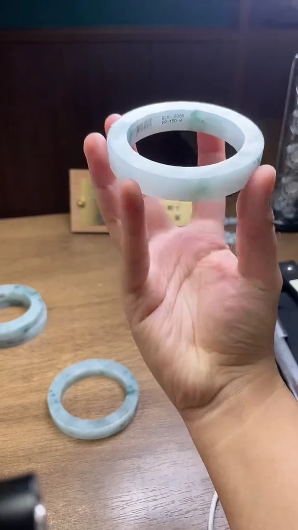 未镶嵌手镯定制翡翠⑨****恭定制