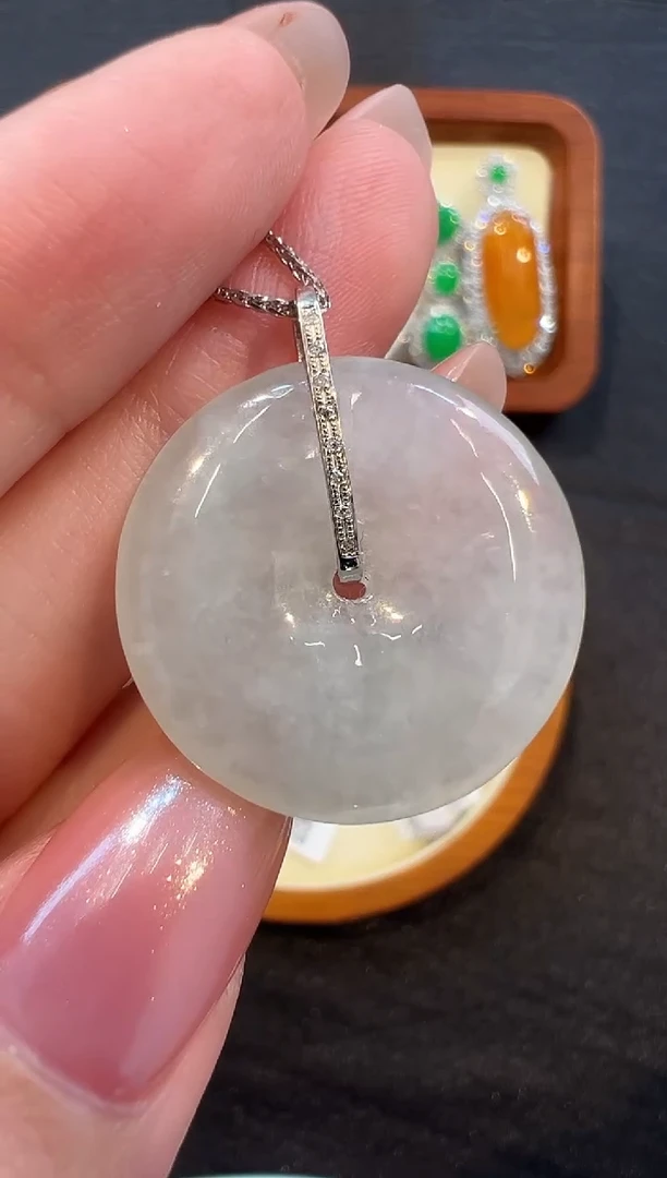 翡翠18K金镶嵌吊坠(不含链)吊坠