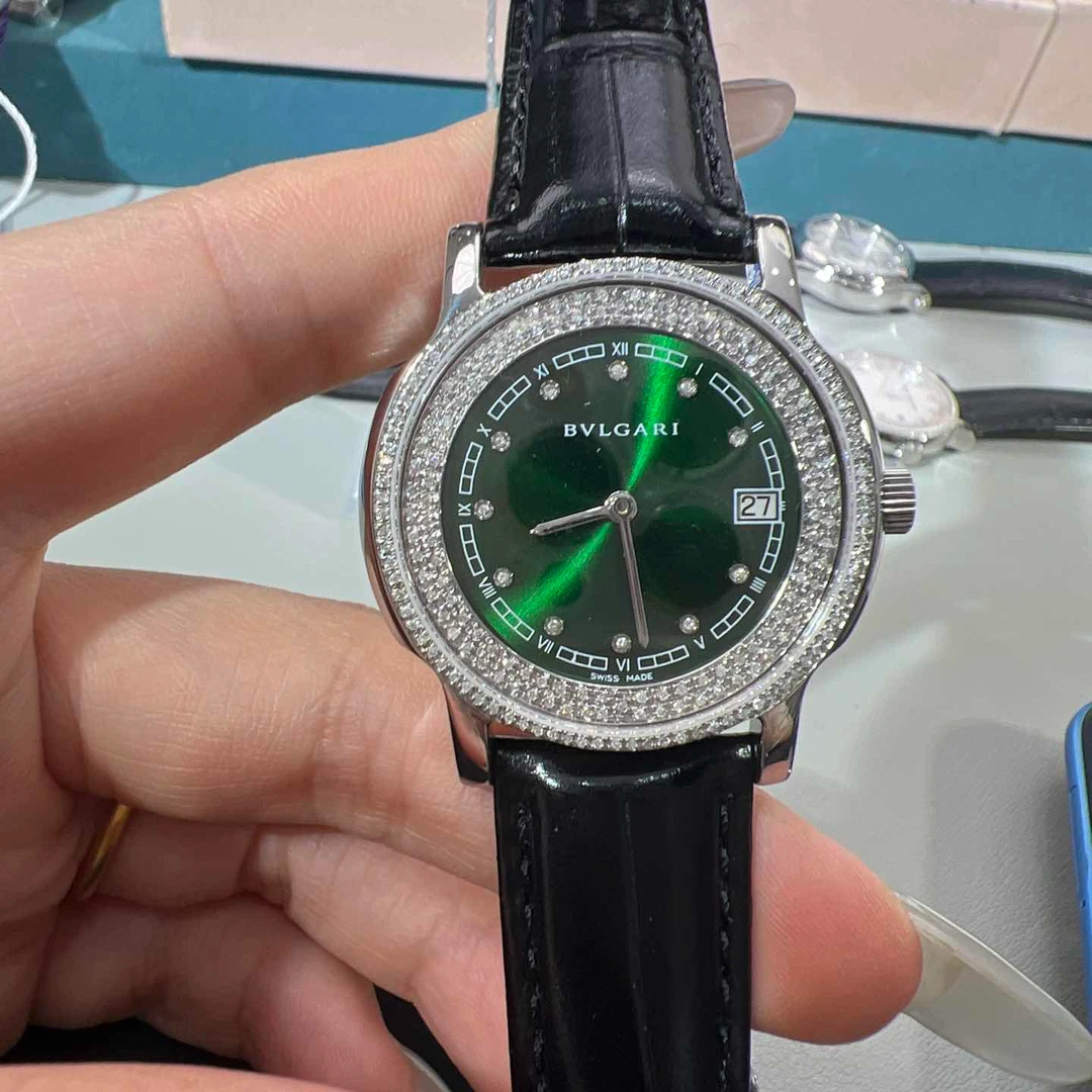 99新 BVLGARI/宝格丽 SOLO TEMPO系列35MM后钻腕表/WHT028606