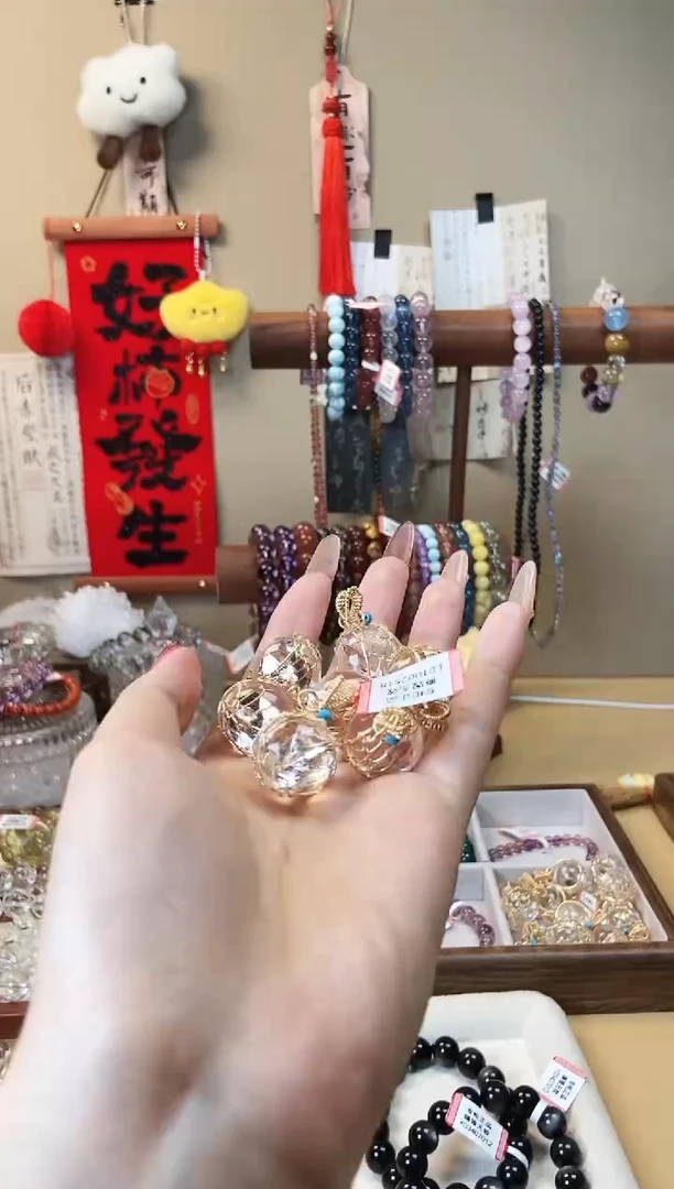 【闪购商品】水晶手链未镶嵌利姆利亚吊坠