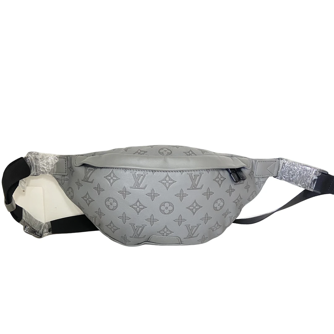 99新 LouisVuitton/路易威登 新款包压纹芯片款胸包727