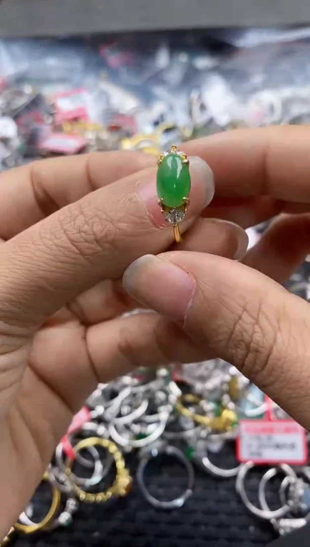 银S925镶嵌戒指翡翠888              10