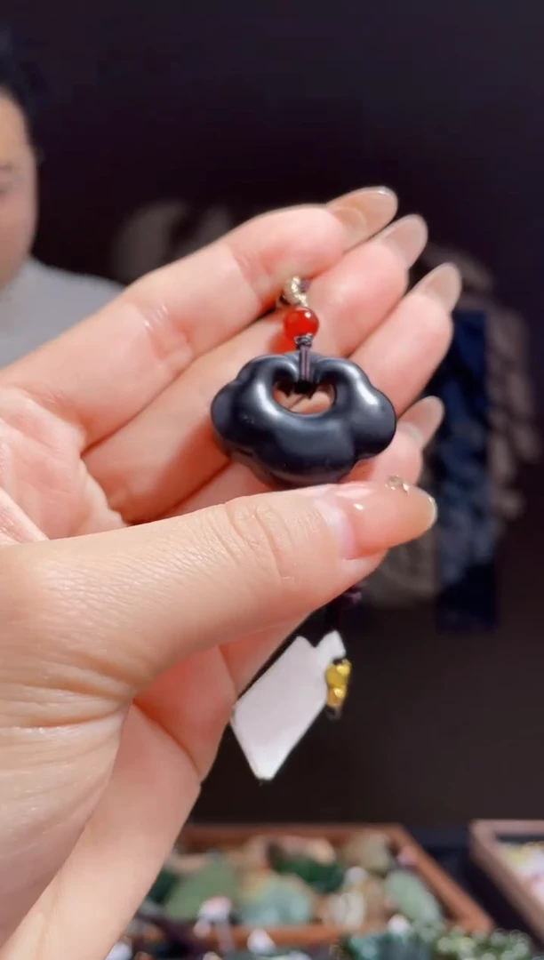 【闪购商品】和田玉颈饰未镶嵌拍一发一