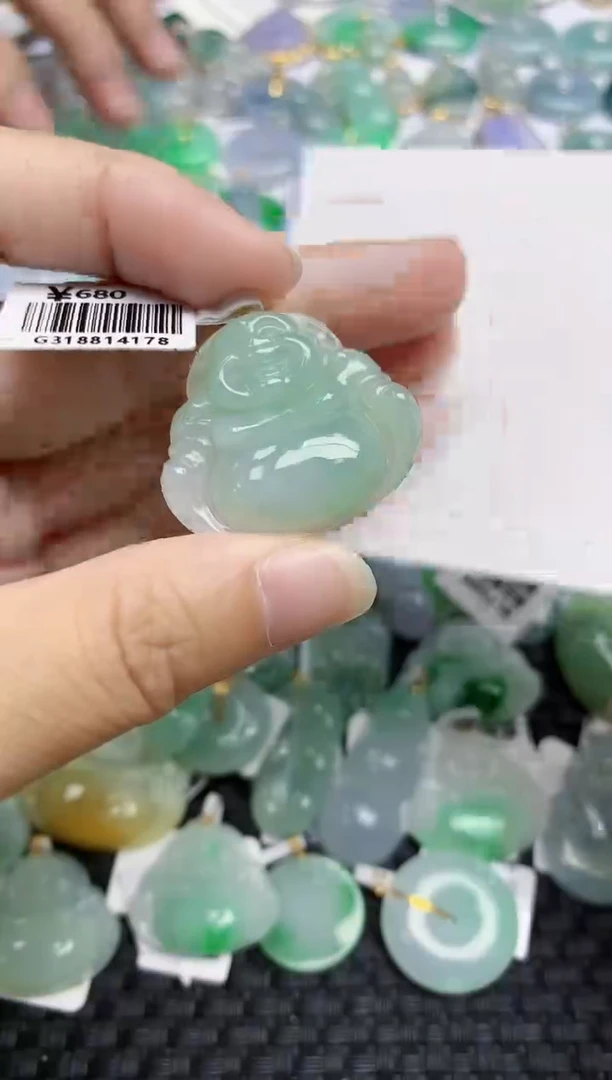 翡翠未镶嵌颈饰天然A货翡翠
